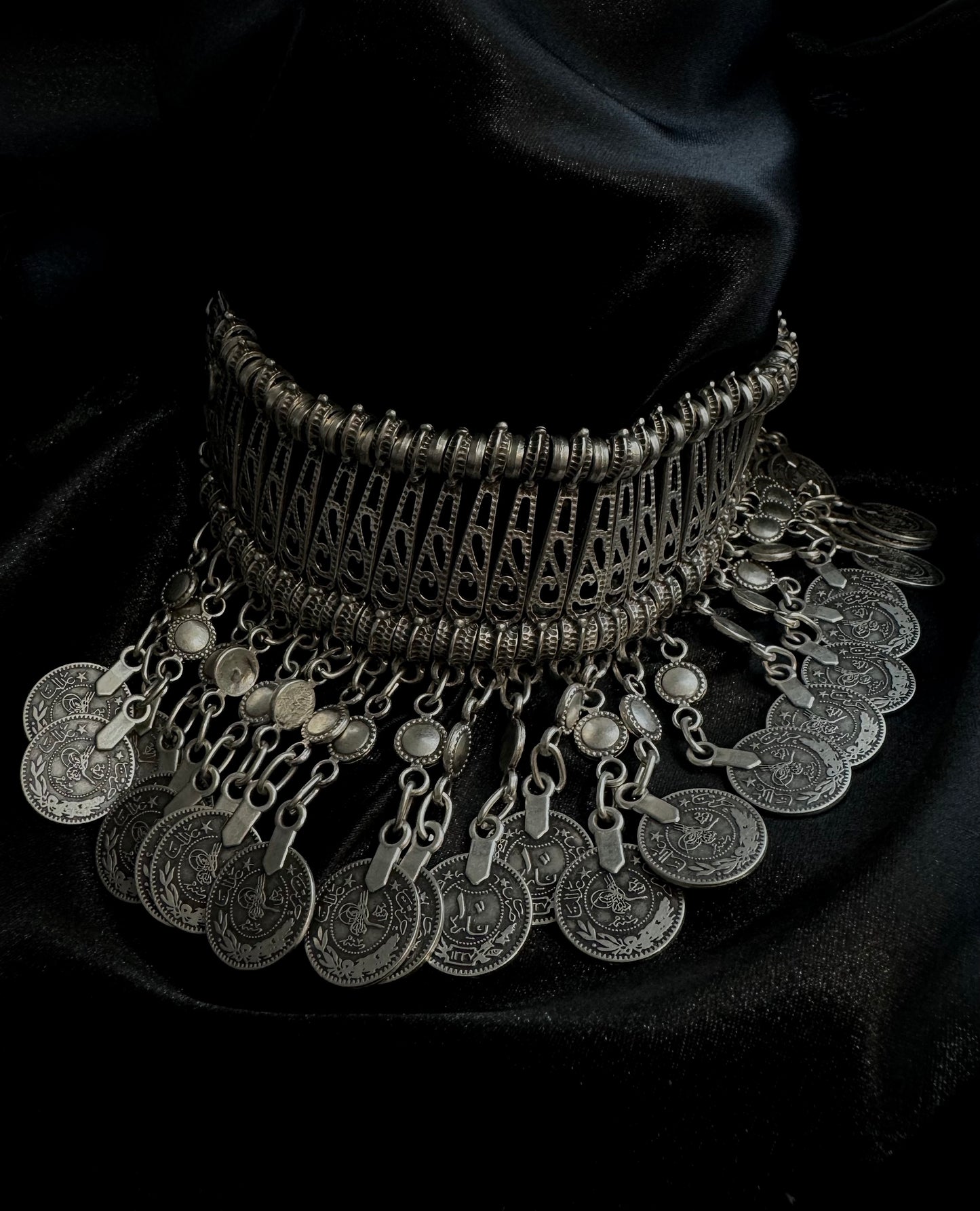 Nightfall Choker