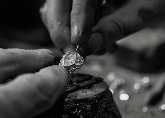 Custom Commission Amora Adera Ring