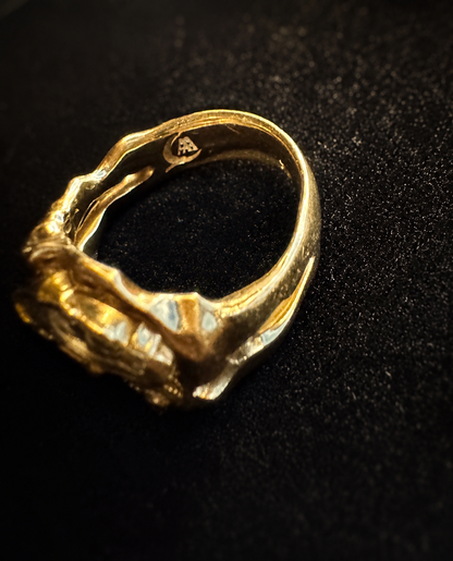 Back profile of the open sculpted gallery, yellow gold engagement rings craftsmanship detail