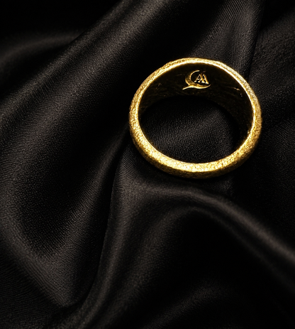 Back of the solid 18k gold Meskel band with maker's mark and space for custom engraving