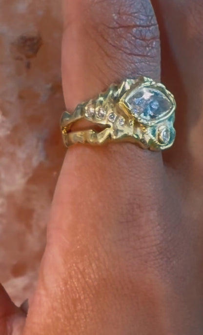 Video of the Eye of Horus ring worn on hand, unique wedding rings alternative in gold